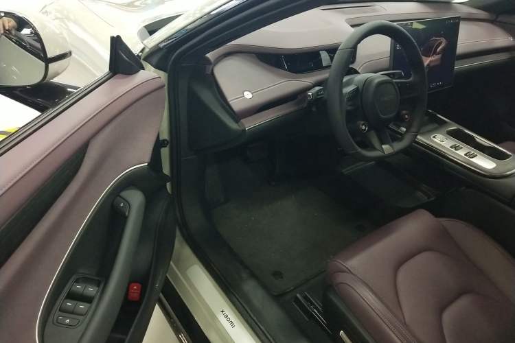 Used  SU7 2024 Rear-Drive Long-Range Intelligent Driving Version
