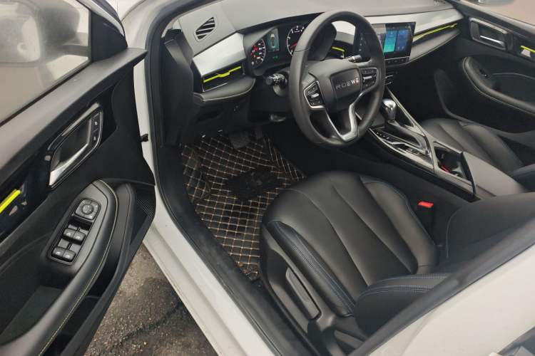 Used Roewe i5 2021 1.5L CVT Platinum Edition
