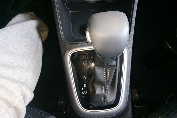 Used Kia kx1 Stonic 2021 1.4L CVT Fun & Sunroof Model