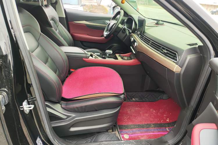 Used JETOUR X70 2023 1.5T DCT Beyond PRO+ Edition 5-Seater