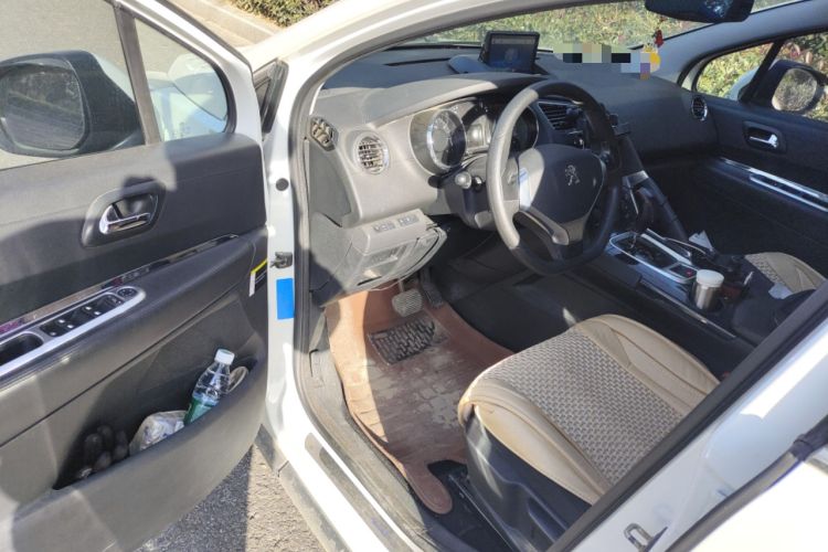 Used Peugeot 3008 2015 2.0L Automatic Classic Edition