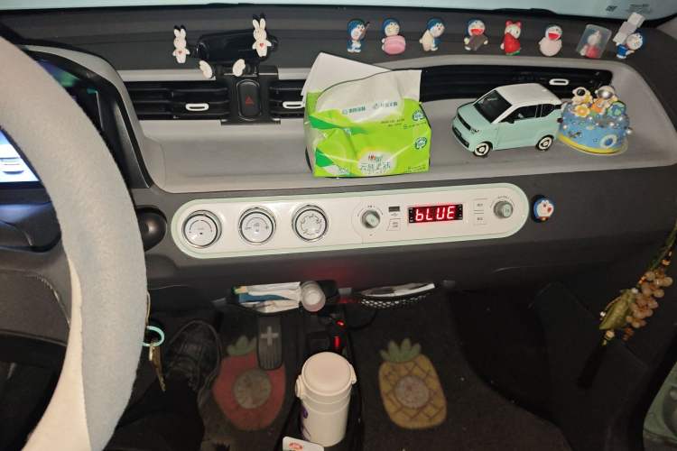 Used Wuling Hongguang MINIEV 2021 Macaron Premium Model – Lithium Iron Phosphate
