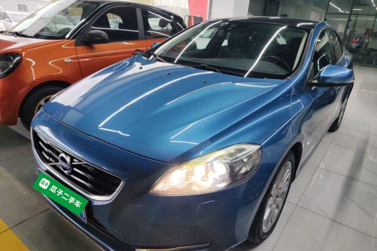 Used Volvo V40 2016 T3 Zhiyi Edition
