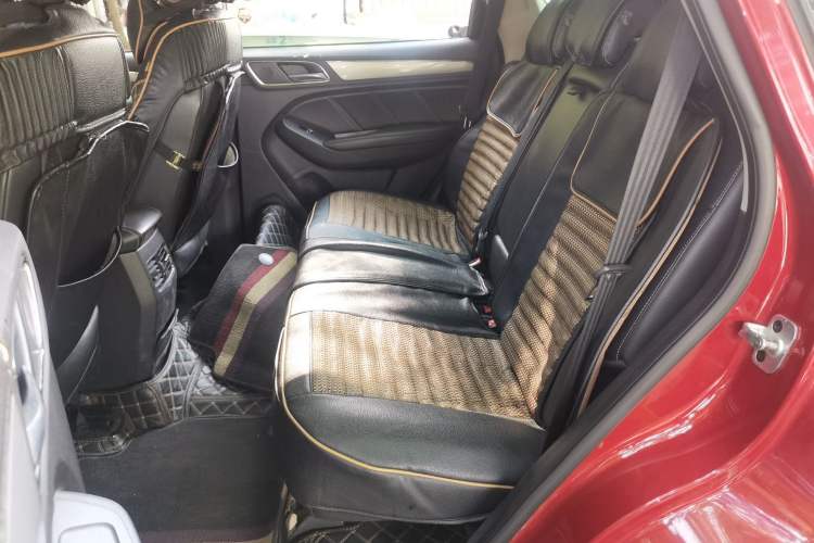 Used Roewe RX5 2016 20T Two-Wheel Drive Manual Flagship Edition
