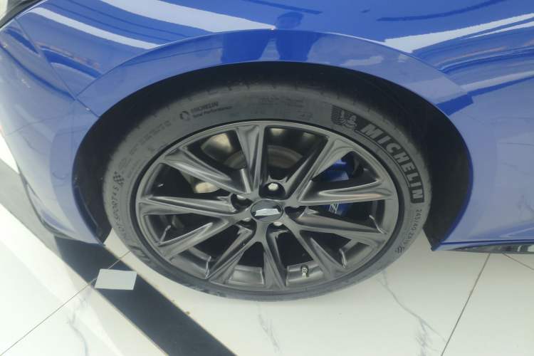 Used Cadillac CT5 2021 28T Platinum Sport Model
