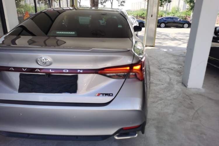 Used Toyota Avalon 2019 2.5L Ambition Version China VI Standard
