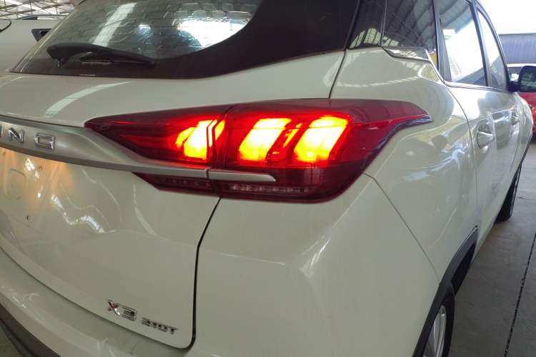 Used BAIC Beijing X3 2019 1.5T Manual Glory Edition
