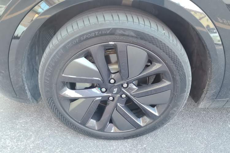 Used Li Auto L9 2023 Pro Model
