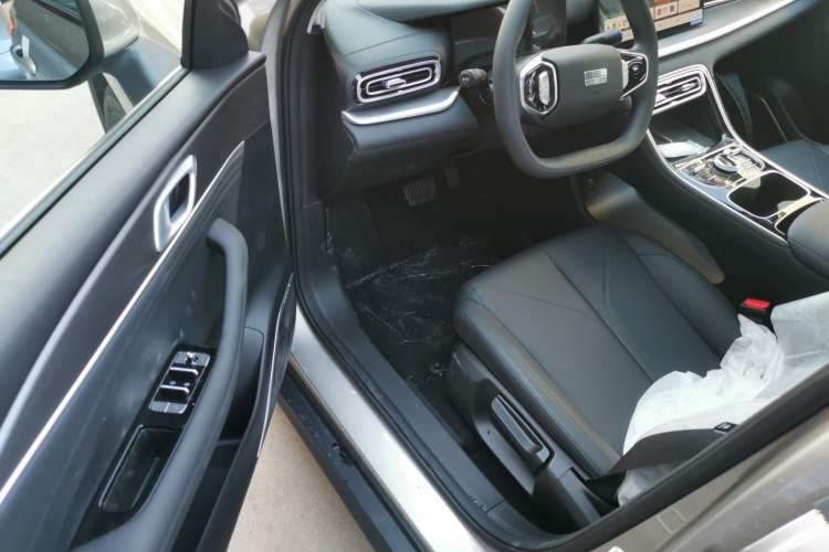 Used  Galaxy Stellar 6 
