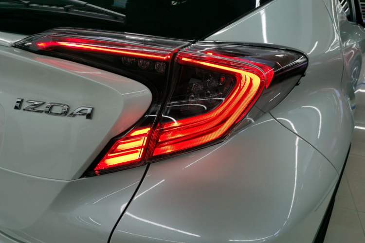 Used Toyota IZOA 2020 2.0L Yichi Version
