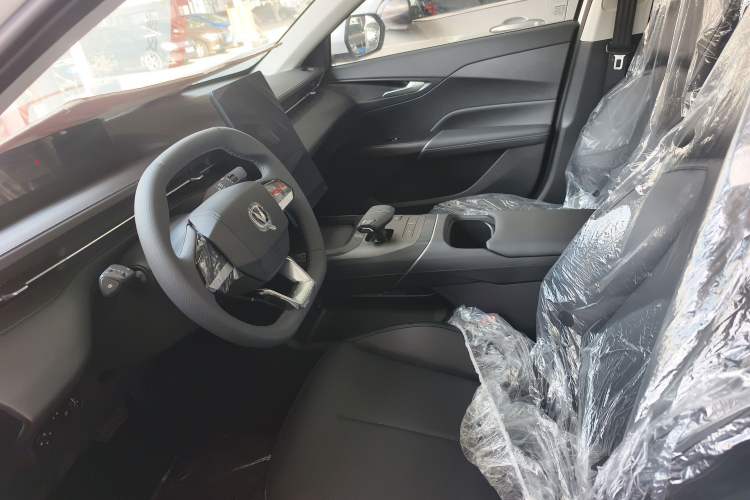 Used Changan Eado 2025 Blue Whale 1.5T 500Bar Prestige Model