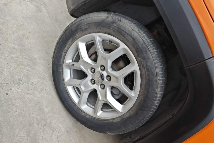 Used Jeep Renegade 2018 Connected Large Screen Version 180T Automatic Jingneng Version
