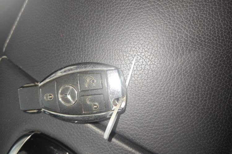 Used Mercedes-Benz S-Class 2014 S 320 L Business Model

