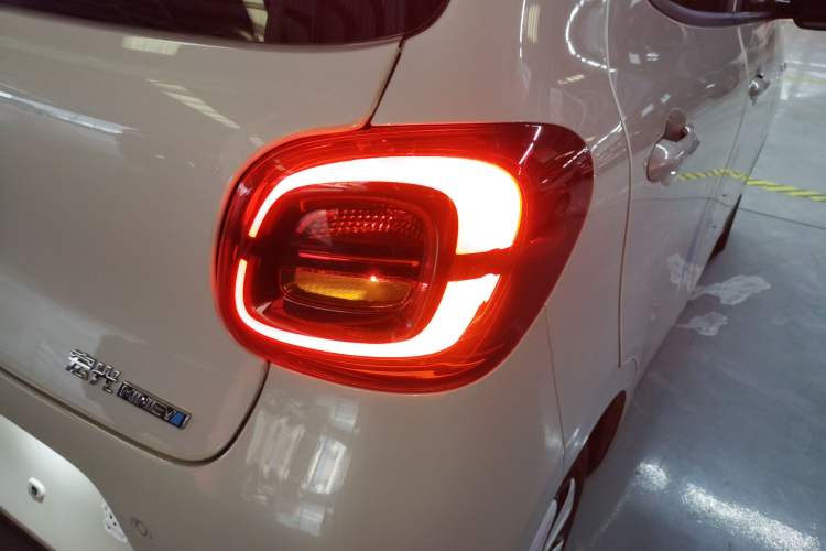 Used Wuling Hongguang MINIEV 2025 Four-Door Version Premium Edition