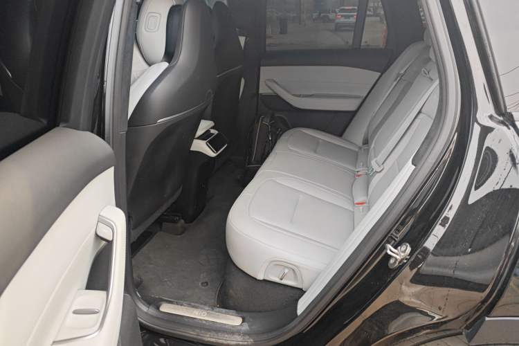 Used Nio ES6 2023 75 kWh
