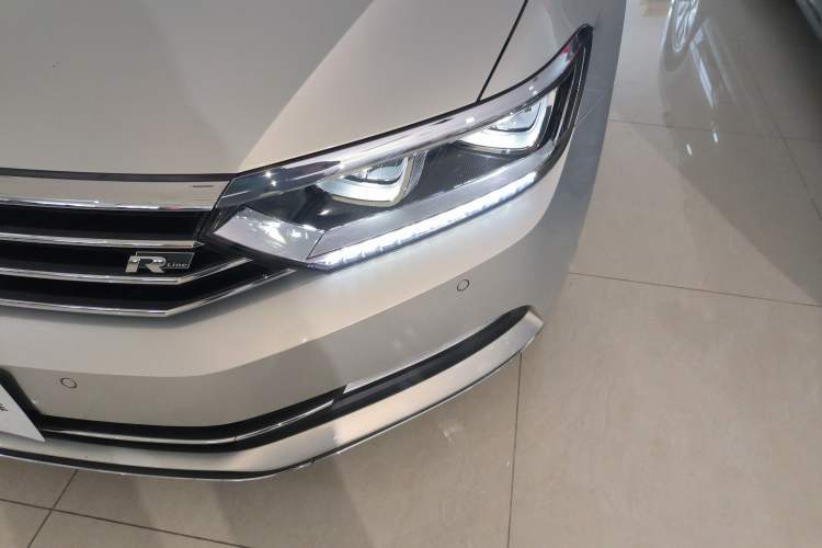 Used Volkswagen Magotan 2019 330TSI DSG Leading Model China VI Standard