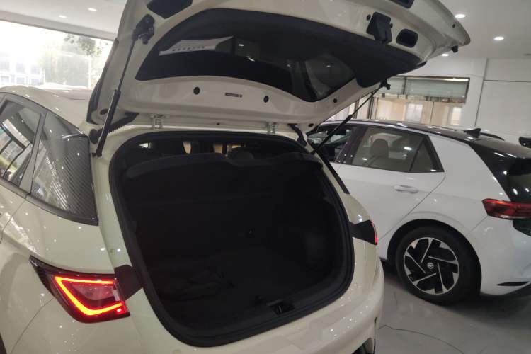 Used BYD Dolphin 2025 420km Fashion Edition
