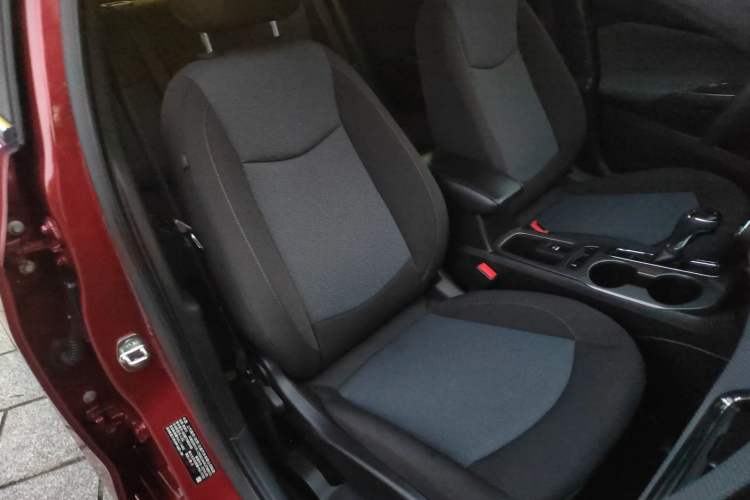 Used Chevrolet Cruze 2018 320 Automatic Pioneer Sunroof Edition
