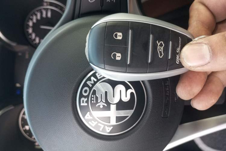 Used Alfa Romeo Stelvio 2019 2.0T 280HP Black Package Limited Edition