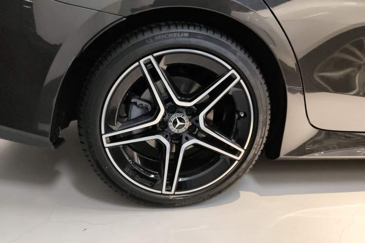 Used Mercedes-Benz CLS 2022 CLS 300 Luxury Model
