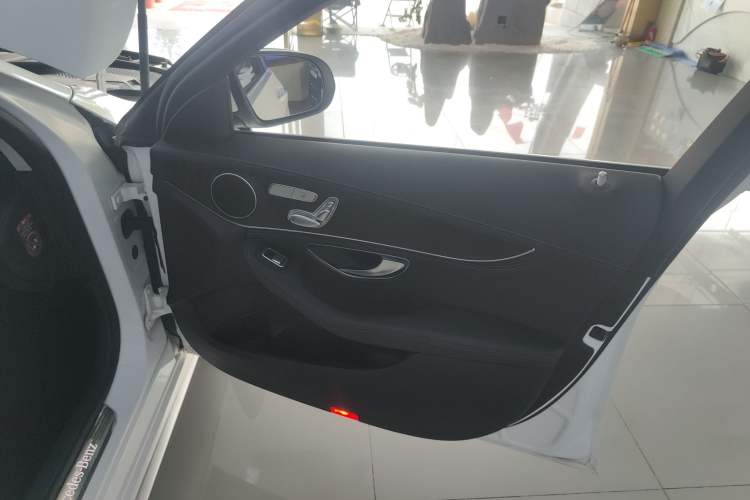 Used Mercedes-Benz C-Class 2016 C 200 L Sport Edition
