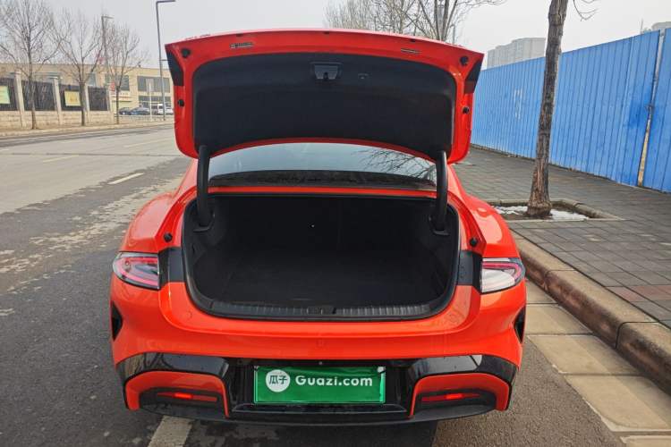 Used  SU7 2024 Rear-Drive Ultra-Long Range Advanced Pro-Level Intelligent Driving Version