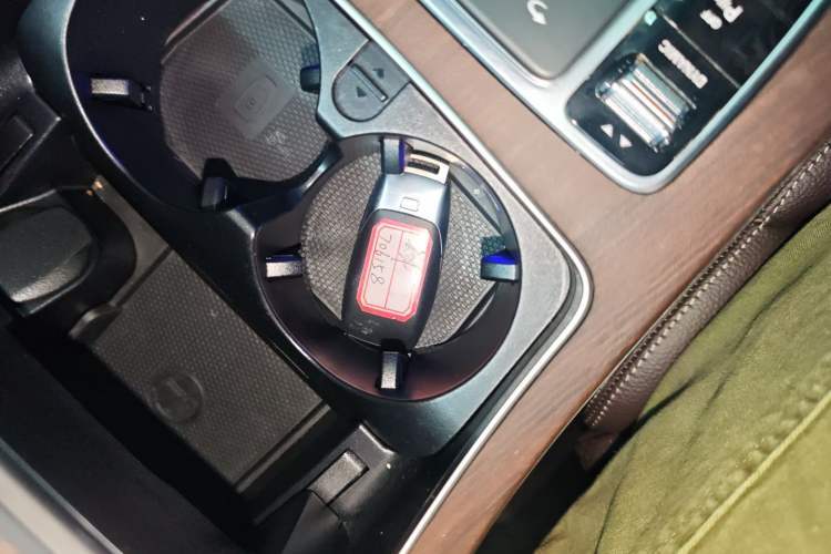 Used Mercedes-Benz GLC 2020 GLC 300 L 4MATIC Luxury Model