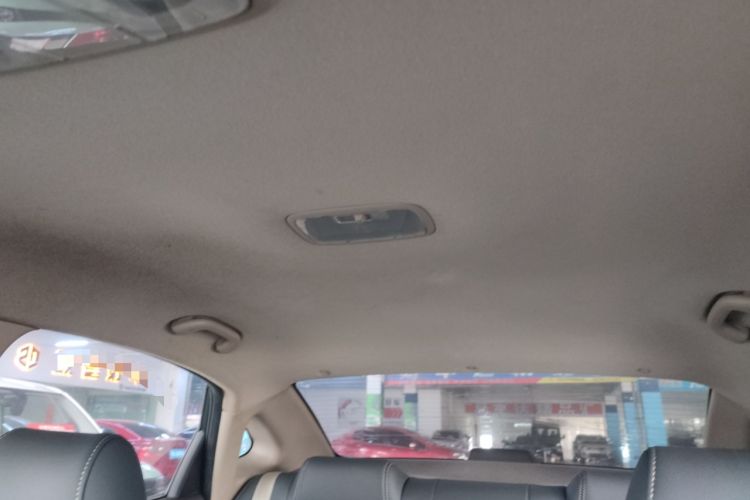 Used Hyundai Celesta 2015 1.6L Automatic Comfort Model