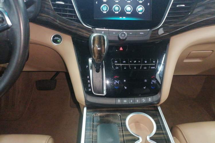 Used Buick GL8 2017 ES 28T Luxury Model China V Standard
