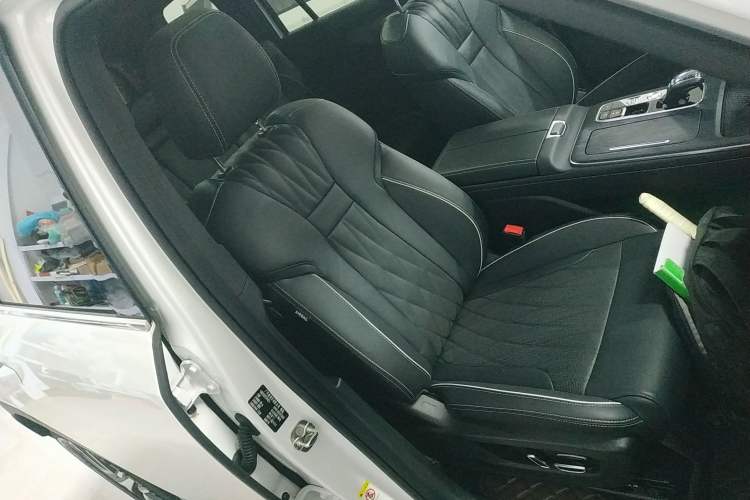 Used GAC Trumpchi GS8 2024 Linghang Series 2.0 TGDI Two-Wheel Drive Luxury Smart Connectivity Version
