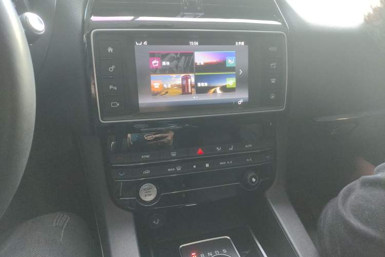 Used Jaguar F-PACE 2018 2.0T Four-Wheel Drive Urban Luxury Edition
