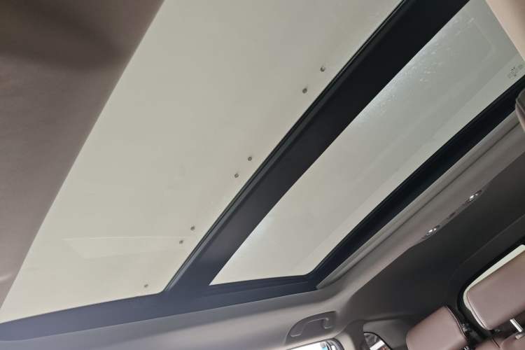 Used Honda CR-V 2023 240TURBO Two-Wheel Drive Deluxe Edition 7 Seats
