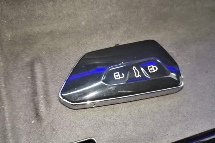 Used Volkswagen Tiguan L 2024 PRO 380TSI Four-Wheel Drive R-Line Prestige Edition
