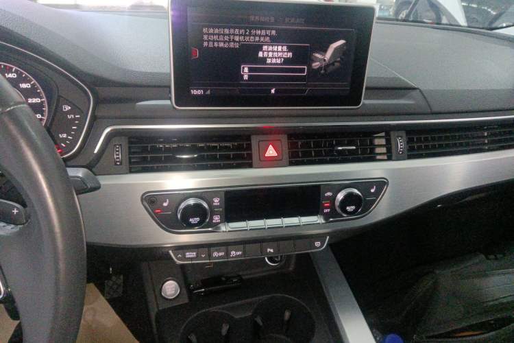 Used Audi A4L 2018 30th Anniversary Edition 40 TFSI Fashion Model
