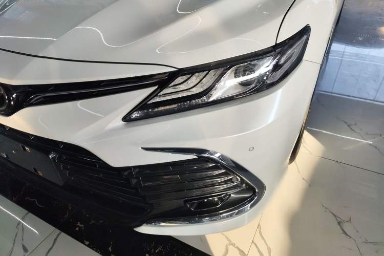 Used Toyota Camry 2021 2.0G Luxury Edition
