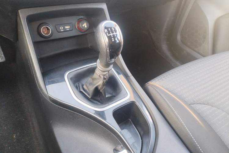 Used Baojun 730 2019 1.5L Manual Fashion Model 7-seater National V