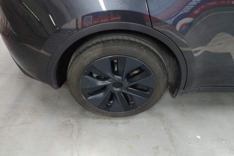 Used Tesla Model Y 2024 Rear-Wheel-Drive Version
