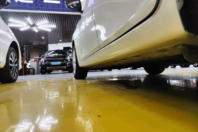 Used Nissan Tiida 2011 1.6L CVT Smart Version
