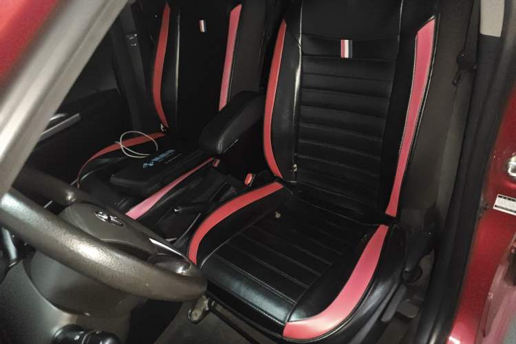 Used Toyota YARiS L Zhi Xuan 2015 1.5E Automatic Charm Edition
