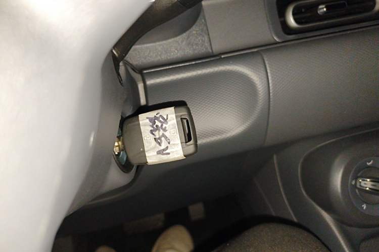 Used Wuling Hongguang New Energy 2024 All-Electric Model 300KM Practical Version