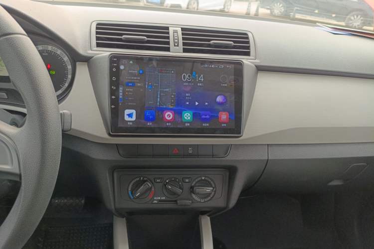 Used Skoda Fabia 2017 1.4L Automatic Car Enjoy Edition
