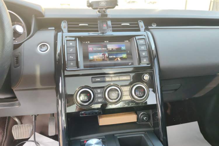 Used Land Rover Discovery 2017 3.0 SC V6 SE