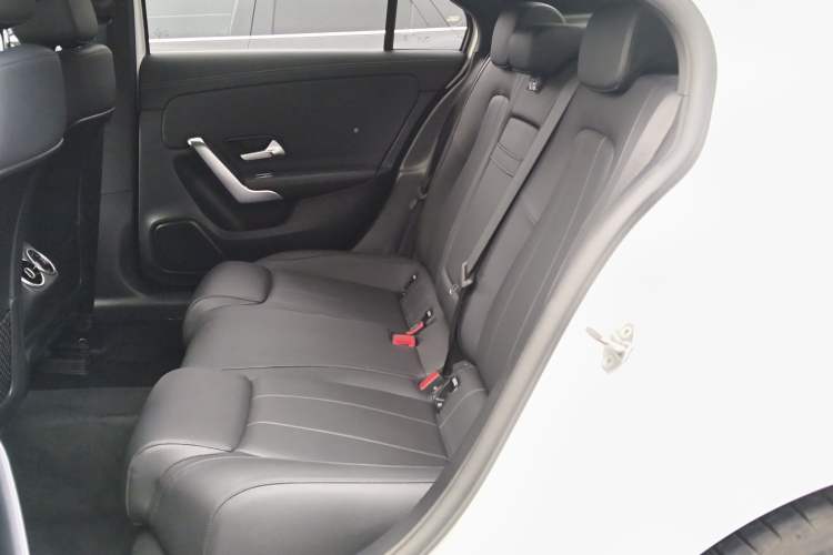 Used Mercedes-Benz A-Class 2022 Restyled A 200 L Sport Sedan Fashion Version