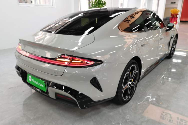 Used  SU7 2024 Rear-Drive Ultra-Long Range Advanced Pro-Level Intelligent Driving Version
