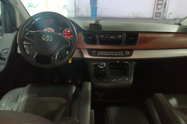 Used SAIC MAXUS G10 2016 1.9T Manual Elite Edition Diesel China V Standard