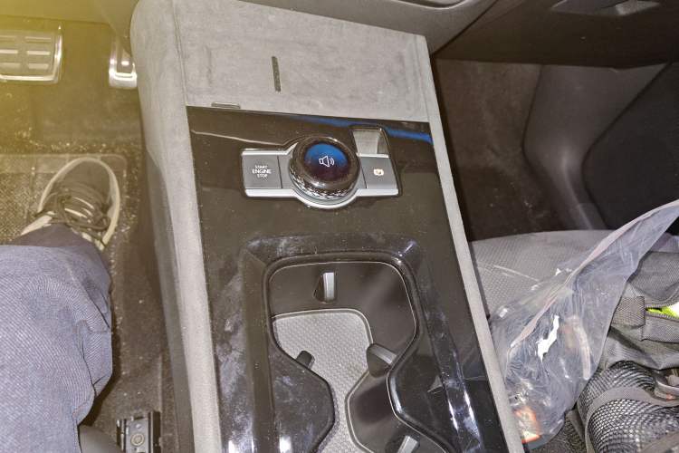 Used Volkswagen Tiguan L 2024 PRO 380TSI Four-Wheel Drive R-Line Prestige Edition
