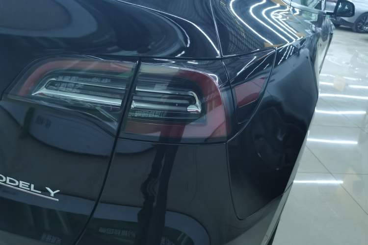 Used Tesla Model Y 2021 Performance High-Performance All-Wheel-Drive Version
