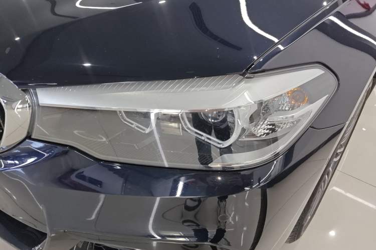 Used BMW 5 Series 2019 530Li Leading Model M Sport Package
