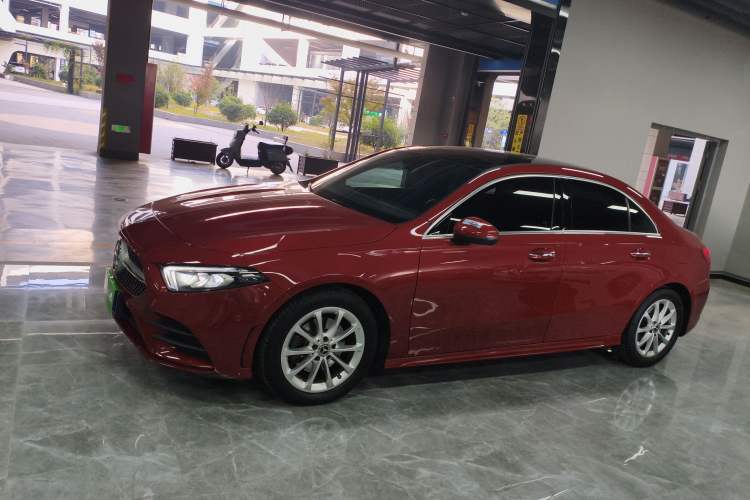 Used Mercedes-Benz A-Class 2020 Restyled A 200 L Sport Sedan Fashion Version