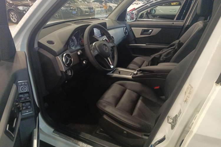 Used Mercedes-Benz GLK-Class 2013 GLK 300 4MATIC Fashion Model